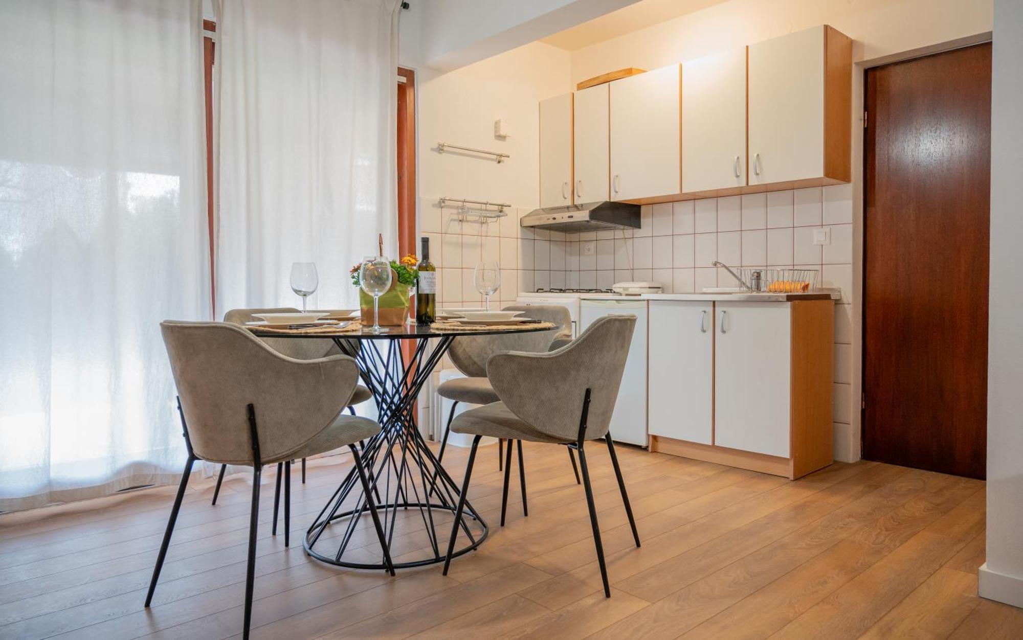Apartman Rose-2025 Renovated Garden View 波雷奇 外观 照片