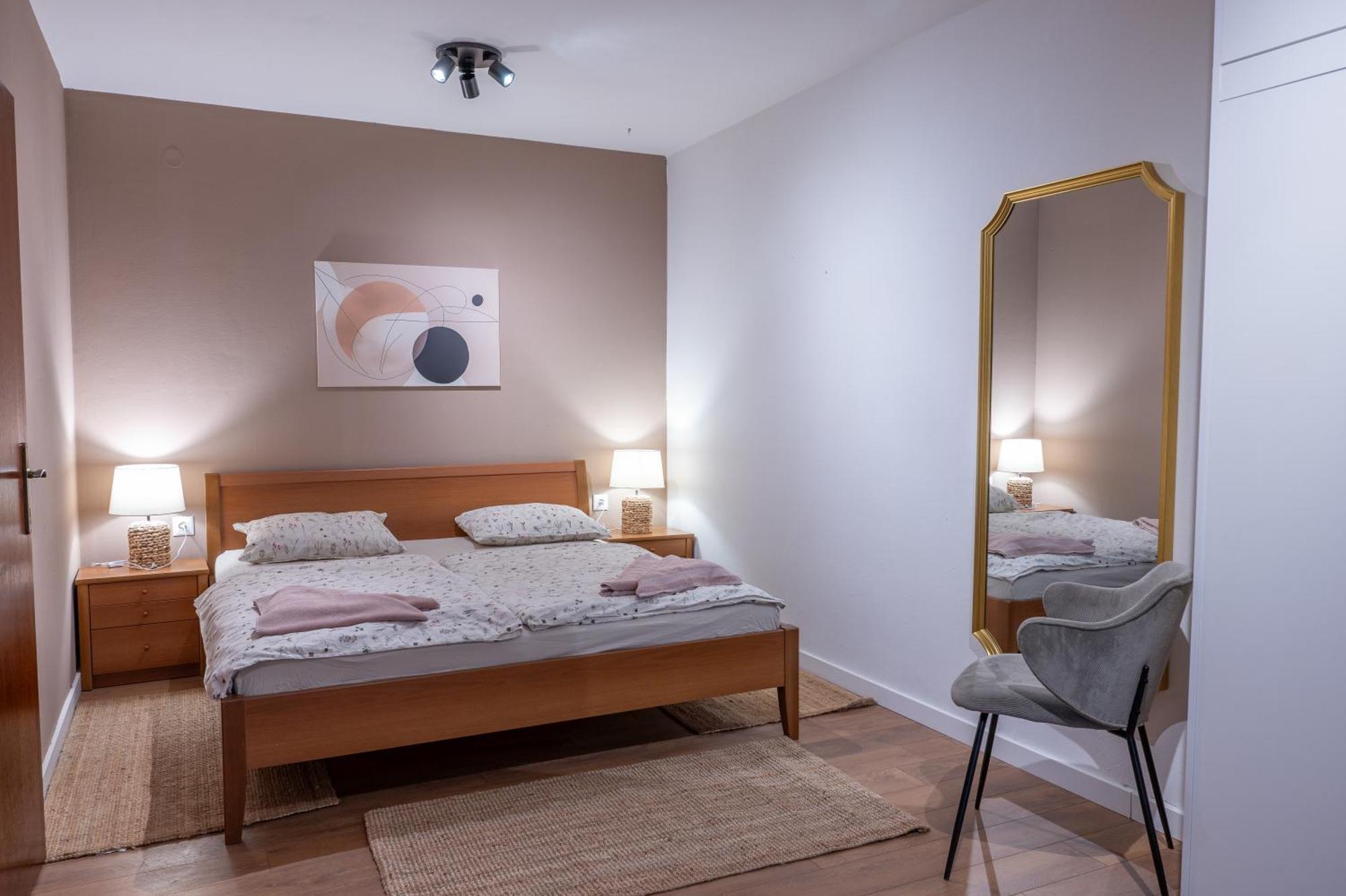 Apartman Rose-2025 Renovated Garden View 波雷奇 外观 照片
